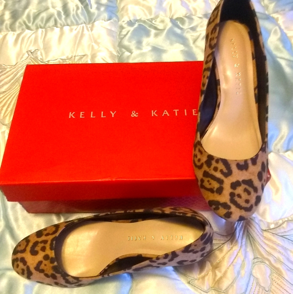 Animal print wedges